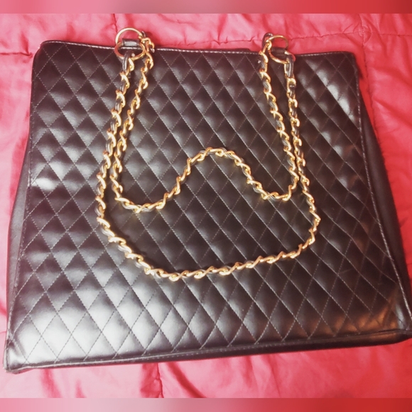 New Large Black Quilted Faux Leather Tote bag/Laptop - Picture 3 of 15